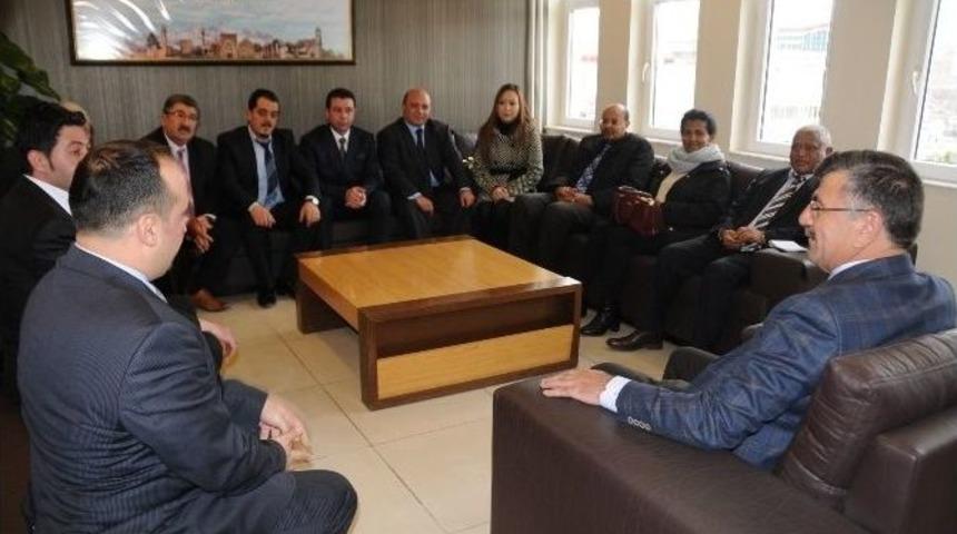 Etiyopya B&uuml;y&uuml;kel&ccedil;isinden Belediye Başkanı Akdoğan&rsquo;a Ziyaret