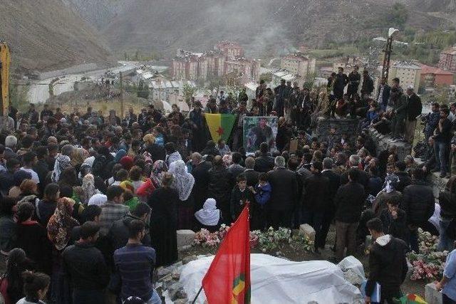 Ypg’li Avareş Hakkari’de Toprağa Verildi