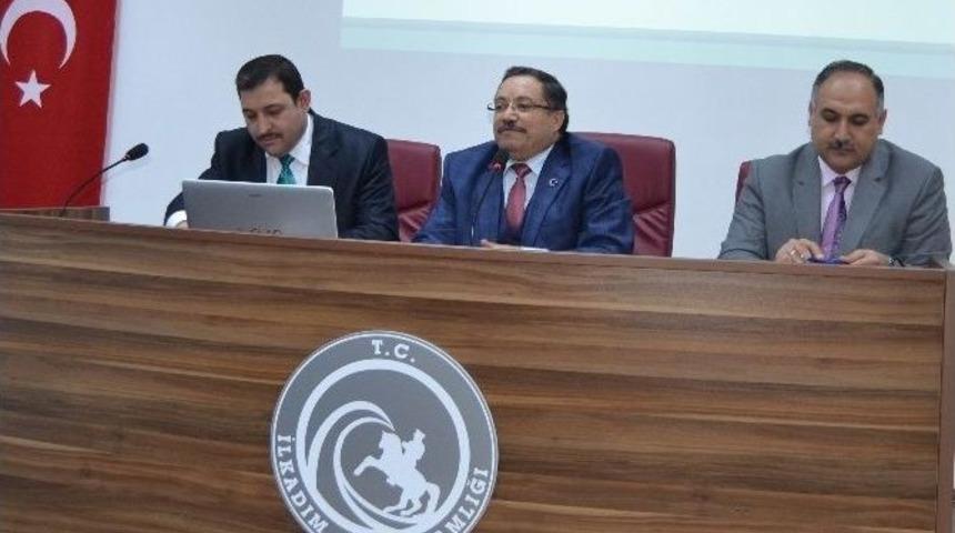 Okul M&uuml;d&uuml;rleri İle Değerlendirme Toplantısı Yapıldı