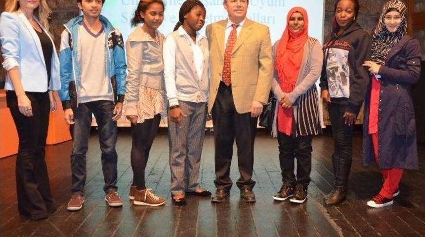A&uuml; Uluslararası &Ouml;ğrenciler İ&ccedil;in Oryantasyon Ger&ccedil;ekleştirildi