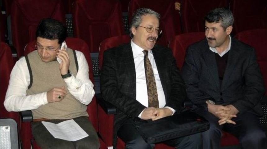 Diyarbakır&rsquo;da Mevlana Ve Barış Konferansı