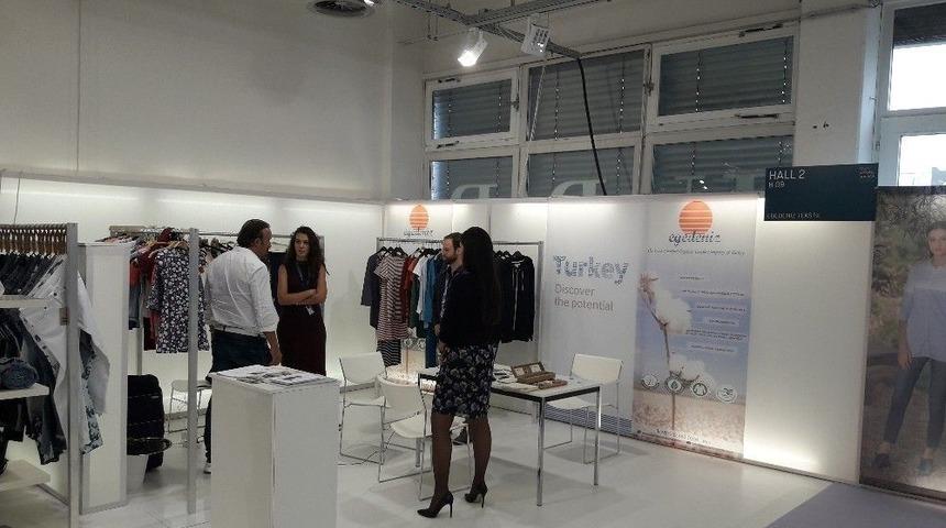 Her 100 Alman&rsquo;dan 10&rsquo;unu T&uuml;rkler Giydiriyor