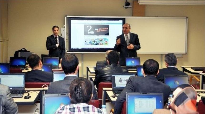 G&uuml;m&uuml;şhane&rsquo;de 158 Sınıfta Akıllı Tahta Var