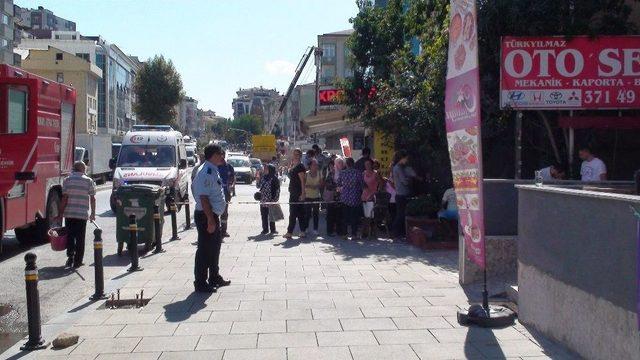 Maltepe’de Bir Güzellik Merkezinde Yangın Çıktı