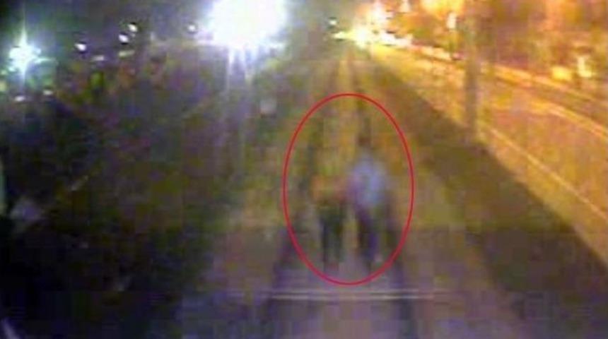 Trenin Altında Kalan 2 Gence Ait G&ouml;r&uuml;nt&uuml;ler Ortaya &Ccedil;ıktı