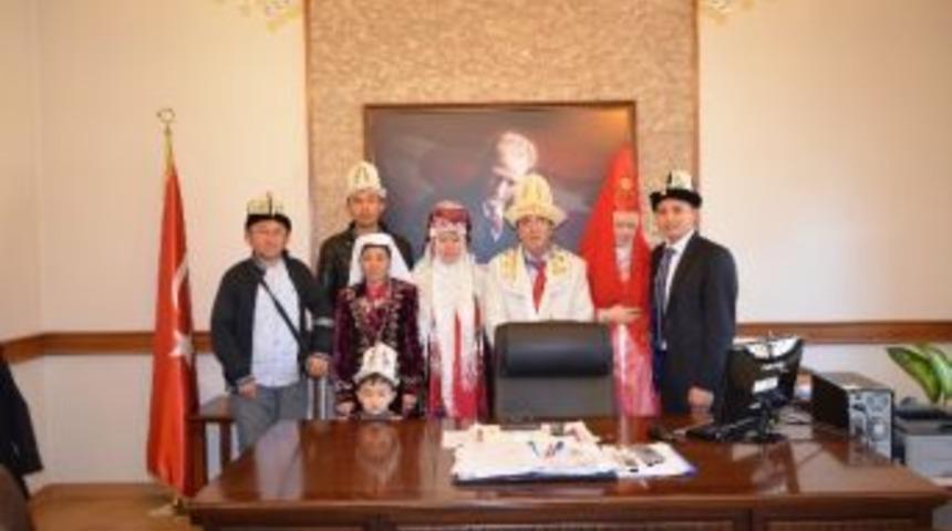 Kırgızlardan &ldquo;teşekk&uuml;r&rdquo; Ziyareti