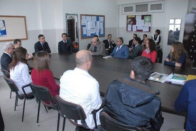 Tuşba Kaymakamı Sarı Ve İlçe Milli Eğitim Müdürü Muhlis Ceylani, İmkb Güzel Sanatlar Ve Spor Lisesi’ni Ziyaret Etti 2
