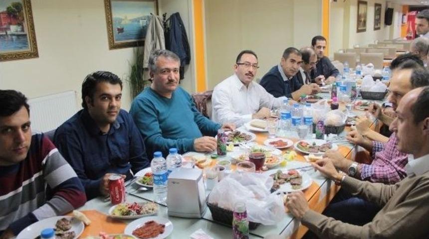 Tayini &Ccedil;ıkan Şube M&uuml;d&uuml;r&uuml;ne Veda Yemeği