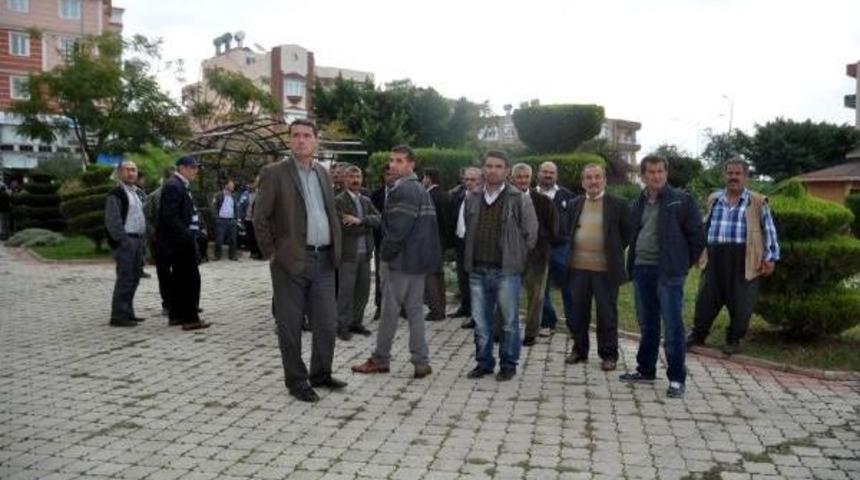 Hak Sahipleri Salonu Terk Etti, Kuraları Noter &Ccedil;ekti