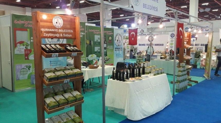 Burhaniye Belediyesi Antalya Yöreks Fuarına Katıldı