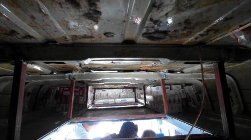 Minib&uuml;ste 12 Bin 570 Paket Ka&ccedil;ak Sigara Ele Ge&ccedil;irildi