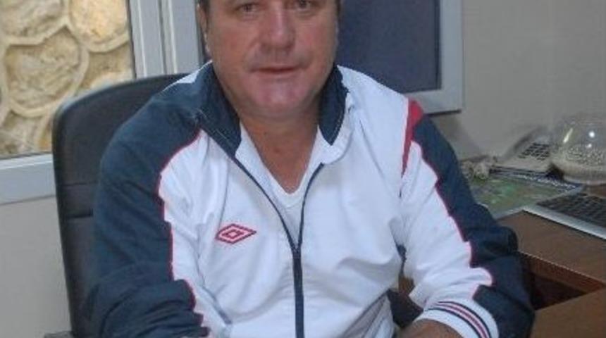 Fethiyespor G&ouml;z&uuml;n&uuml; Kupaya &Ccedil;evirdi