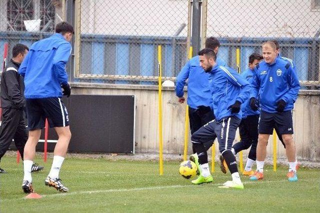 Suat Altın İnşaat Kayseri Erciyesspor’da, Fenerbahçe Maçı Hazırlıkları Sürüyor