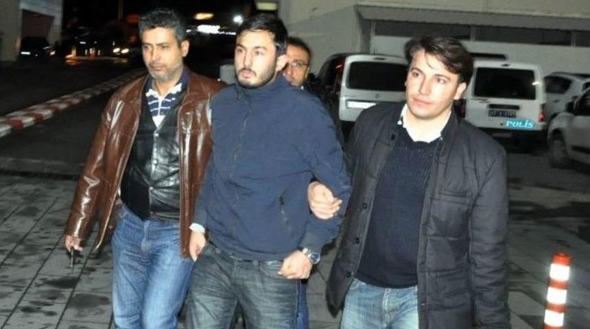 K&uuml;f&uuml;r Etti Diye Vurdu, Durumunu Merak Edip Hastaneye Gitti