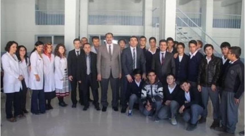 Erzincan&rsquo;da &Ouml;ğrencilerin Yararına Kermes D&uuml;zelendi