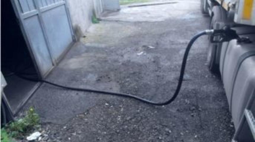 D&uuml;zce&rsquo;de 2 Bin 450 Litre Ka&ccedil;ak Akaryakıt Ele Ge&ccedil;irildi