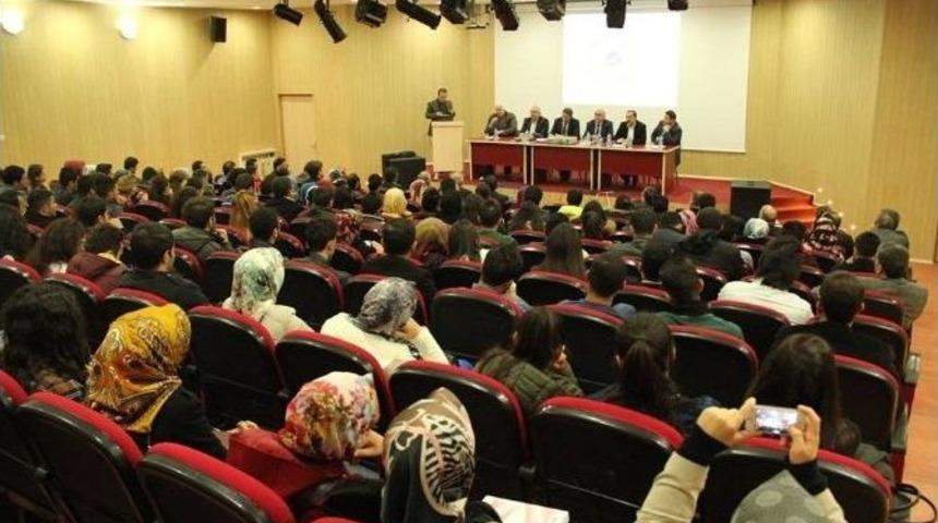 Yy&uuml;&rsquo;de &ldquo;van&rsquo;ın Geleceği İ&ccedil;in &Uuml;niversite-sanayi İşbirliği" Konulu Panel