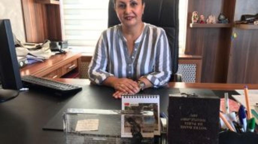 Figen Kahya&rsquo;dan &lsquo;okullara Anne Eli Değsin&rsquo; &Ouml;nerisi