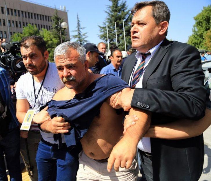 Gülmen Ve Özakça Davası Öncesi Müdahale: 24 Gözaltı G1