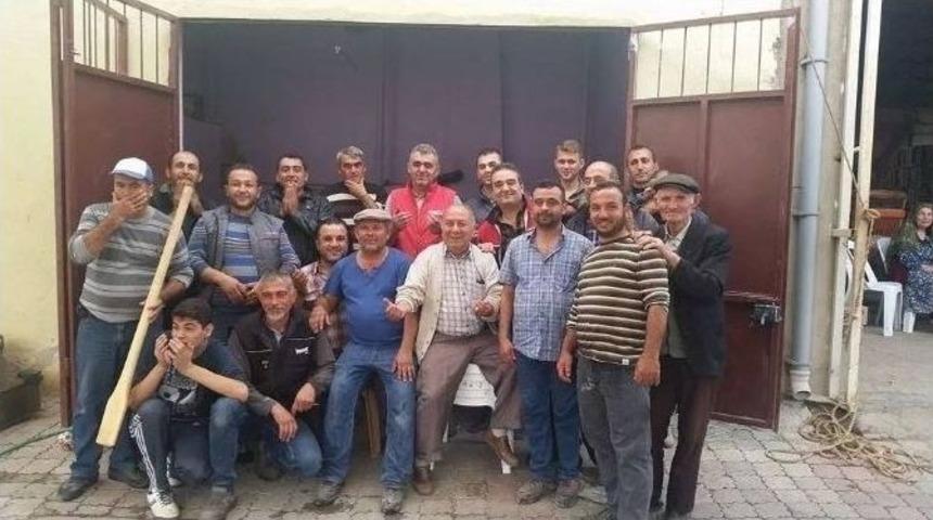 Başkan Alıcık, Arslanlı Mahallesinde Keşkek Hayrına Katıldı