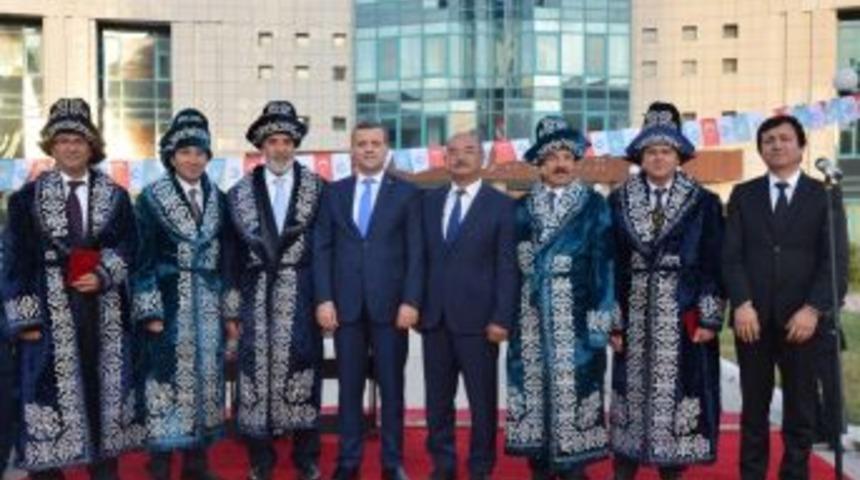 Ahmet Yesevi Üniversitesi’nde 2017-2018 Akademik Yılı Açılışı Yapıldı