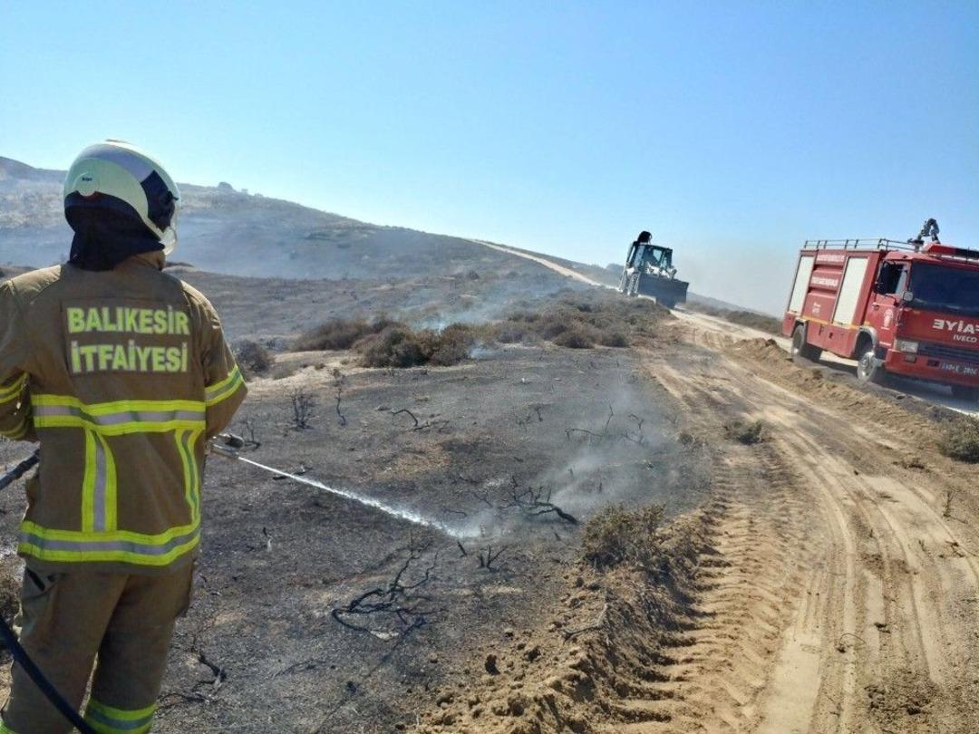 Avşa&rsquo;da Arazi Yangını