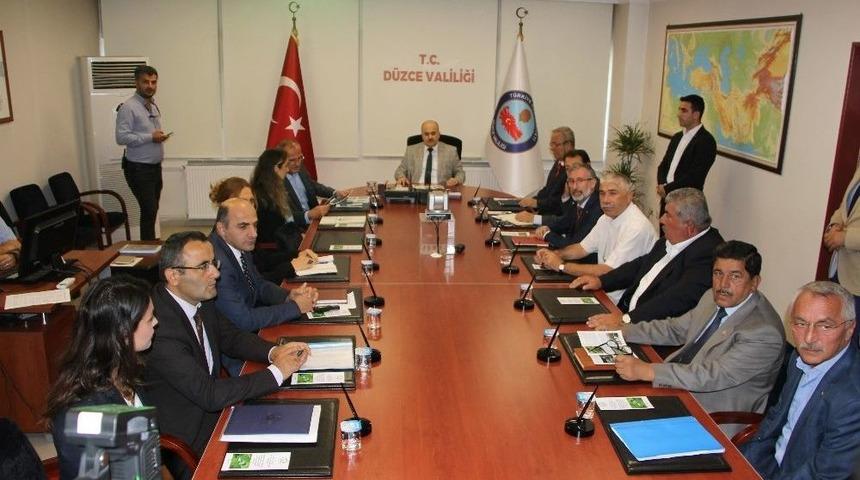 Amerikan Beyaz Kelebeği Vatandaşların Kabusu Oldu