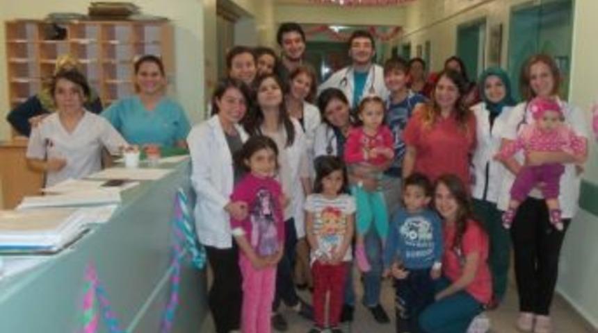 Esogü Hastanesi’nde Yatan Çocuk Hastalar 29 Ekim Coşkusunu Yaşadı