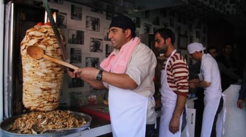 Hakkari&rsquo;de 10 Kişiyi İstihdam Eden İşyeri A&ccedil;ıldı