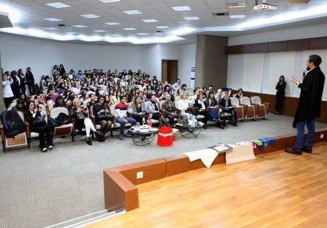 Modacı Akkaya Çü’de Öğrenciler İle Whorkshop Yaptı 2