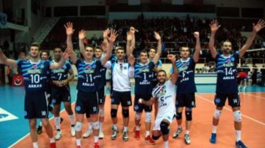 Arkasspor &Ccedil;eyrek Final Vizesi Arıyor