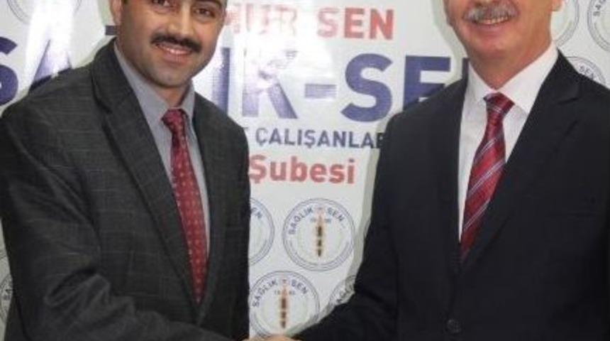 Rekt&ouml;r Adayı &Ccedil;elebi Sağlık-sen&rsquo;i Ziyaret Etti