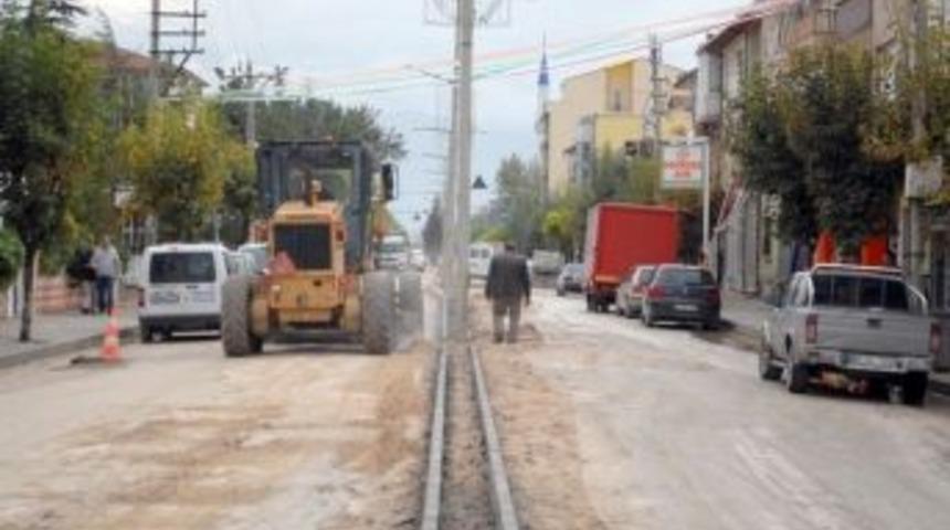 Bolvadin&rsquo;de Alt Yapı &Ccedil;alışmaları Devam Ediyor