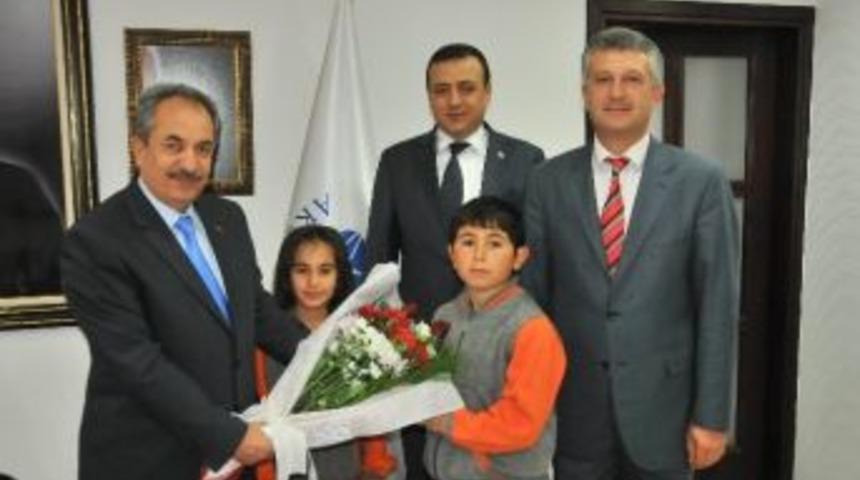 Tuzluk&ccedil;u Milli Eğitim M&uuml;d&uuml;r&uuml; G&uuml;lc&uuml;&rsquo;den Başkan Akkaya&rsquo;ya Ziyaret