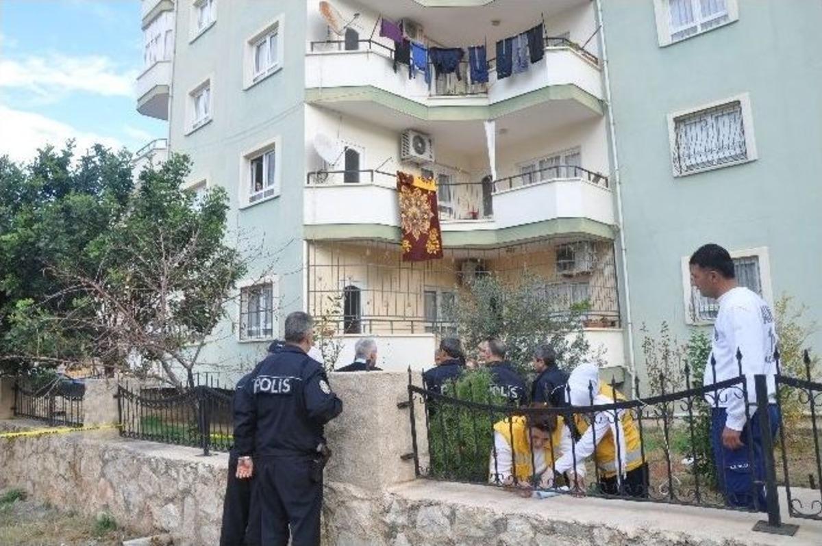 10&rsquo;uncu Kattan D&uuml;şen Yaşlı Kadın Hayatını Kaybetti