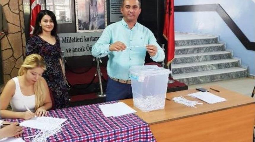 Iğdır Hüsnü Özyeğin İlkokulu'nda Kura Çekimi Yapıldı