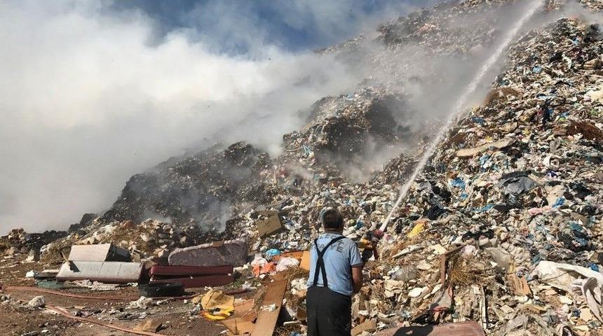 Bilecik &Ccedil;&ouml;pl&uuml;ğ&uuml;nde Yangın