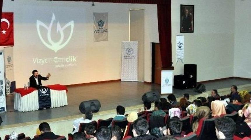 Ne&uuml;&rsquo;de &ldquo;yeni T&uuml;rkiye Ve Gen&ccedil;lik&rdquo; Konulu Konferans