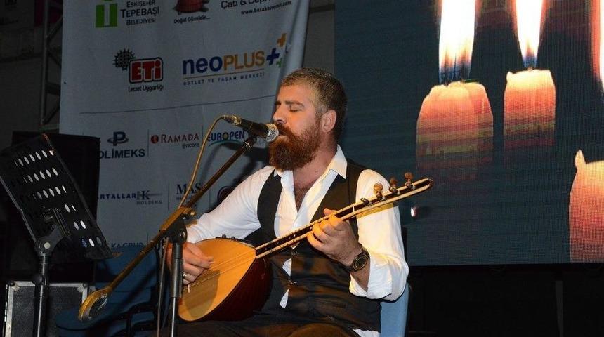 Sempozyum Kapsamında Müzik Ziyafeti Sürüyor