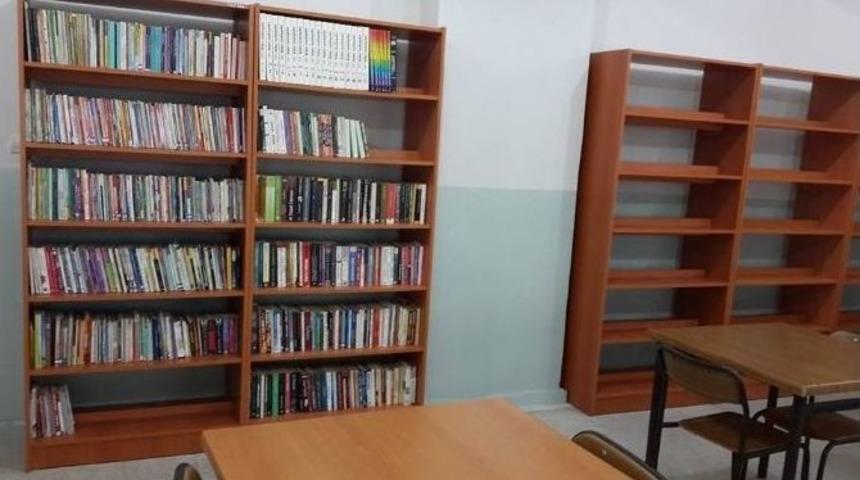 &Ouml;ğrenciler Kendi K&uuml;t&uuml;phanesini Oluşturacak