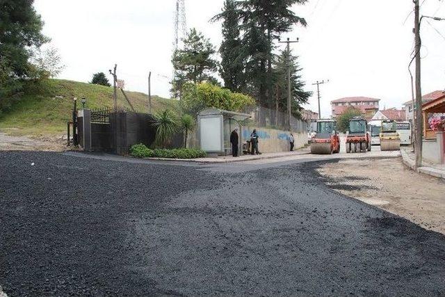 Maltepe Caddesi Asfaltlanıyor