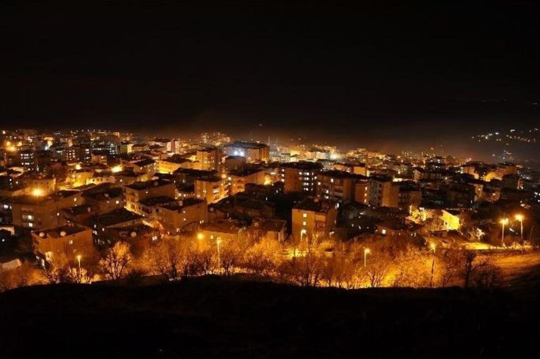 Dedaş Ekipleri, &Ccedil;alışmalarına Devam Ediyor