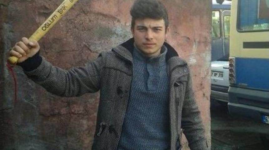 Sentetik Uyuşturucudan &Ouml;ld&uuml;ğ&uuml; İddia Edilen Gen&ccedil; Toprağa Verildi