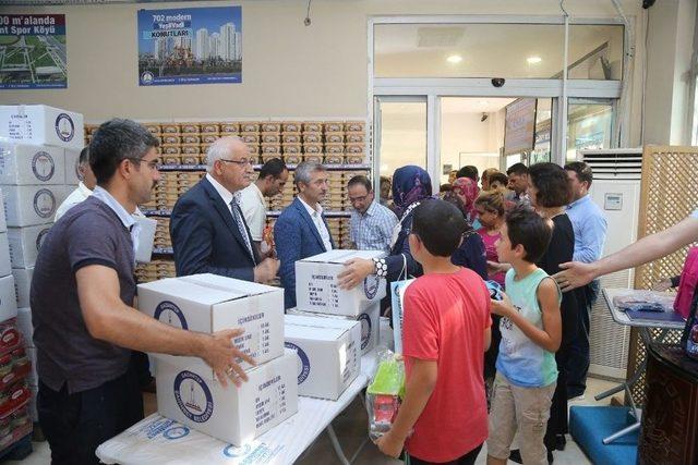 Gaziantep’te 9 Bin 350 Koli Glutensiz Gıda Paketi Dağıtıldı