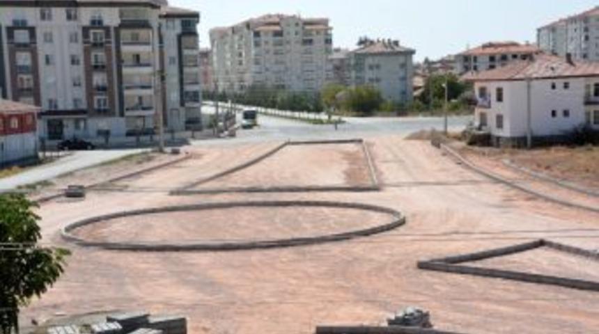 Aksaray Belediyesi Yeni Kavşak Çalışmalarına Devam Ediyor