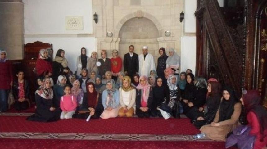 &Ouml;ğrencilere Gezi Programı