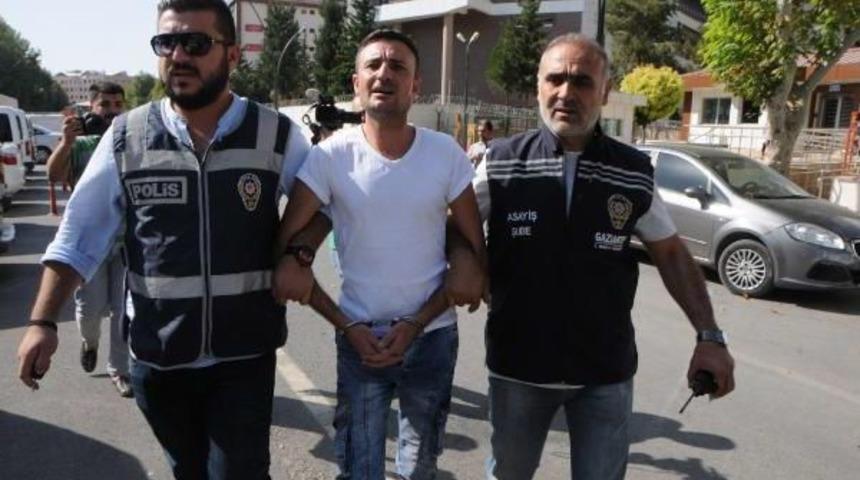 Dolandırıcılıktan Aranan Zanlı Yakalandı