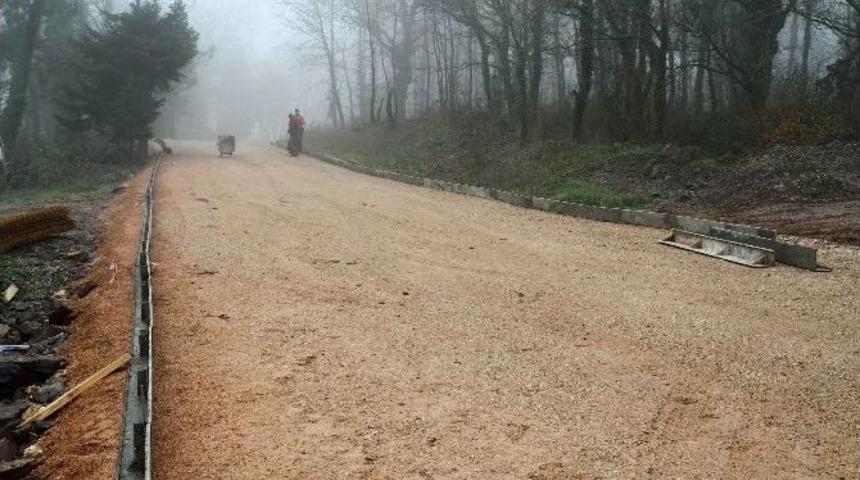 Sevindikli İle Kutluca K&ouml;yleri Arasına Beton Yol