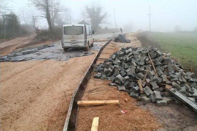 Sevindikli İle Kutluca Köyleri Arasına Beton Yol 1