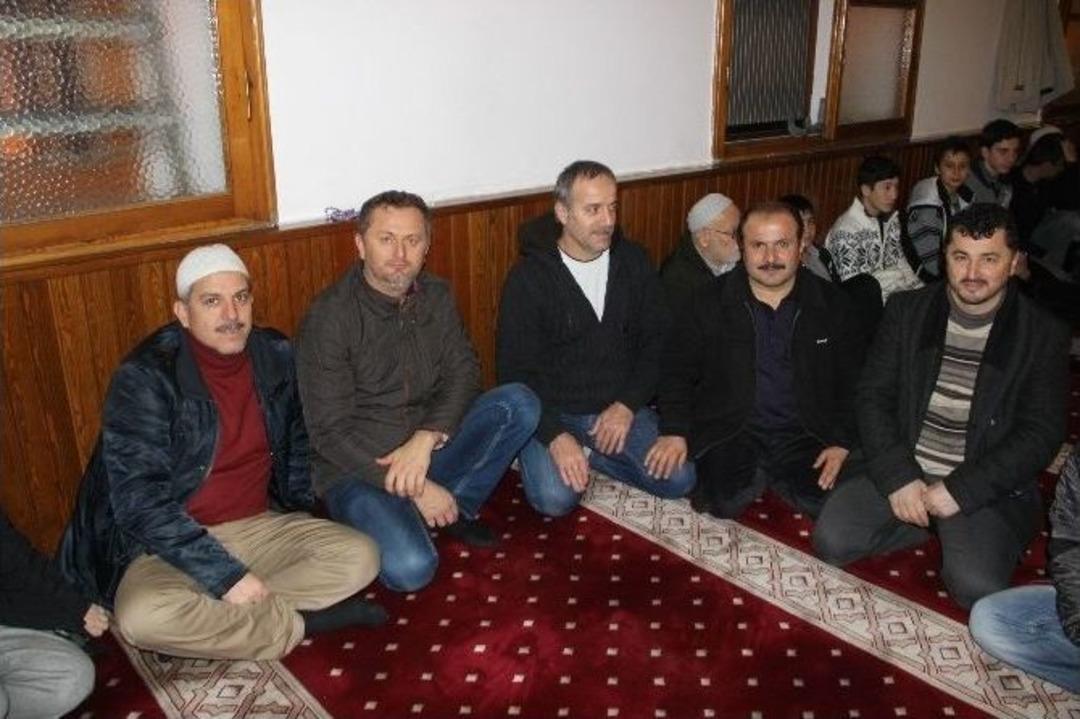 Adapazarı İhl&rsquo;nin Kuruluş Sebebiyle Mevlit Okutuldu